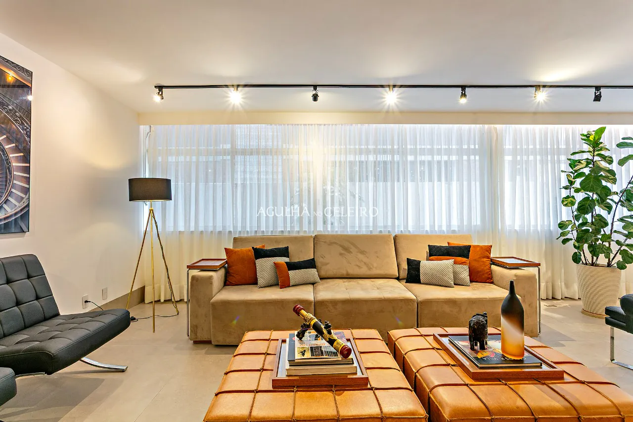 Totalmente reformado e impecável em localização privilegiada. – 20405 - _MWR6314