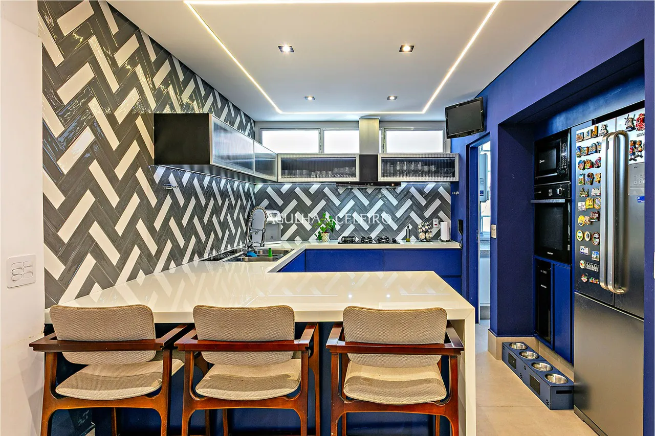 Totalmente reformado e impecável em localização privilegiada. – 20405 - _MWR6335