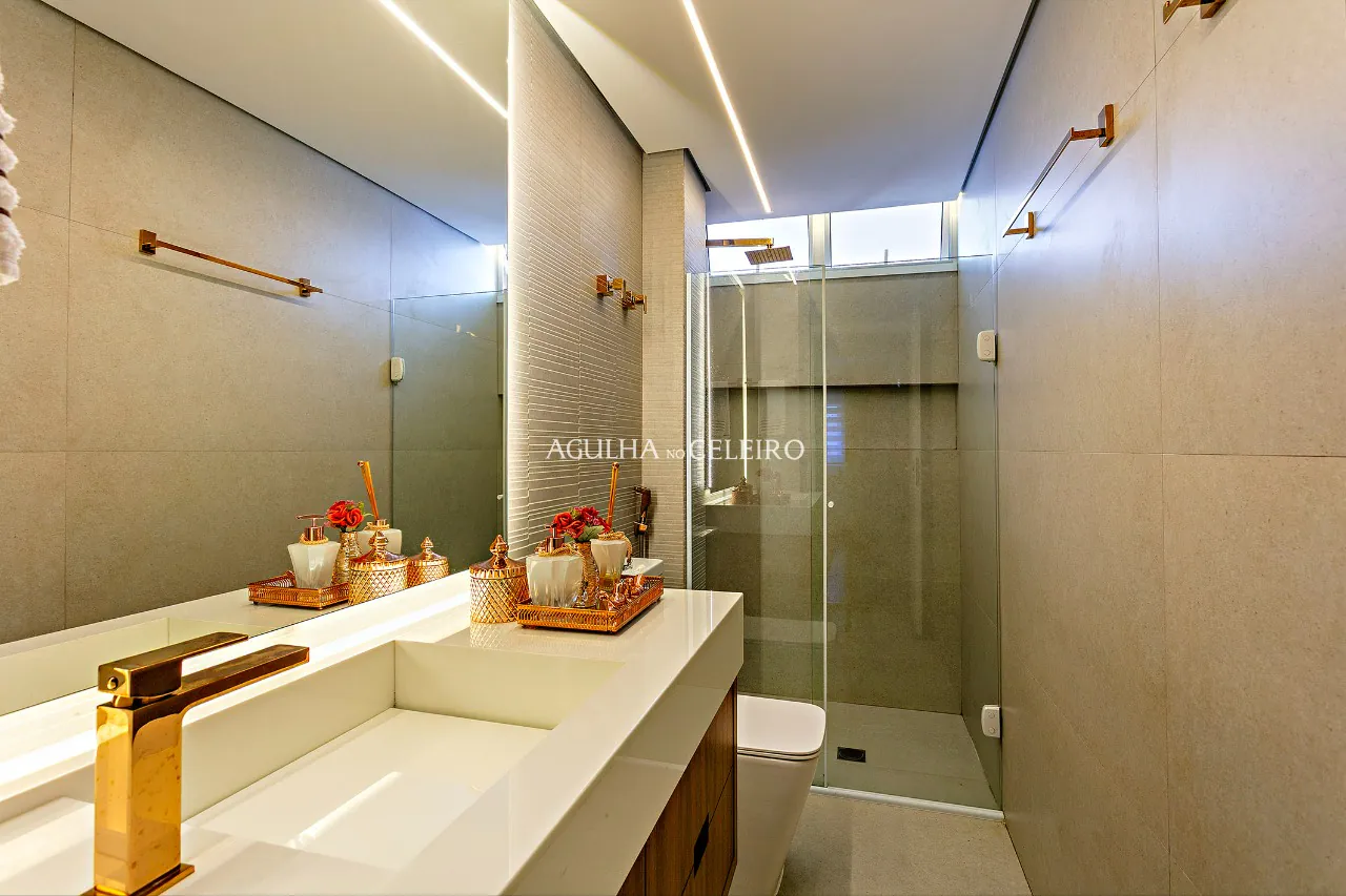 Totalmente reformado e impecável em localização privilegiada. – 20405 - _MWR6359