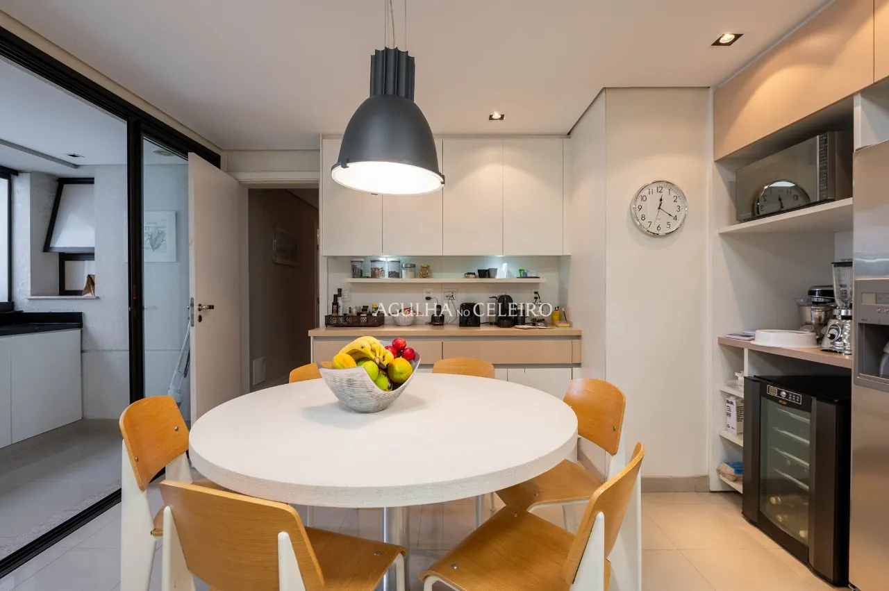 Apartamento encantador à venda no Alto de Pinheiros! – 20411