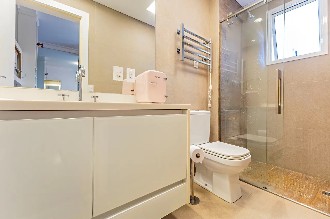 Apartamento reformado com três suítes e acabamentos de alto nível no Itaim – 20412