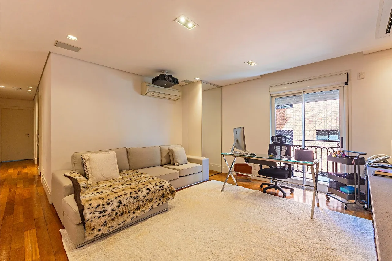 Apartamento reformado com três suítes e acabamentos de alto nível no Itaim – 20412