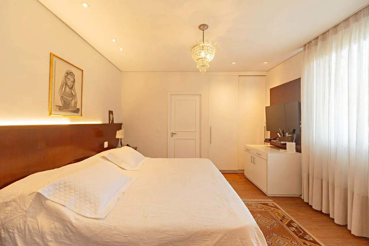 Casa com jardim, biblioteca e espaços versáteis próxima ao Parque Ibirapuera – 20423