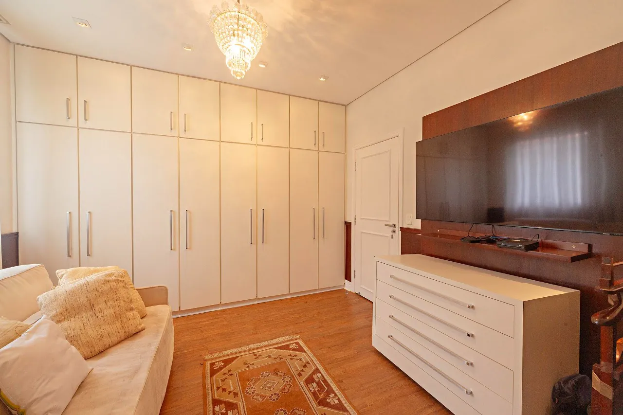 Casa com jardim, biblioteca e espaços versáteis próxima ao Parque Ibirapuera – 20423