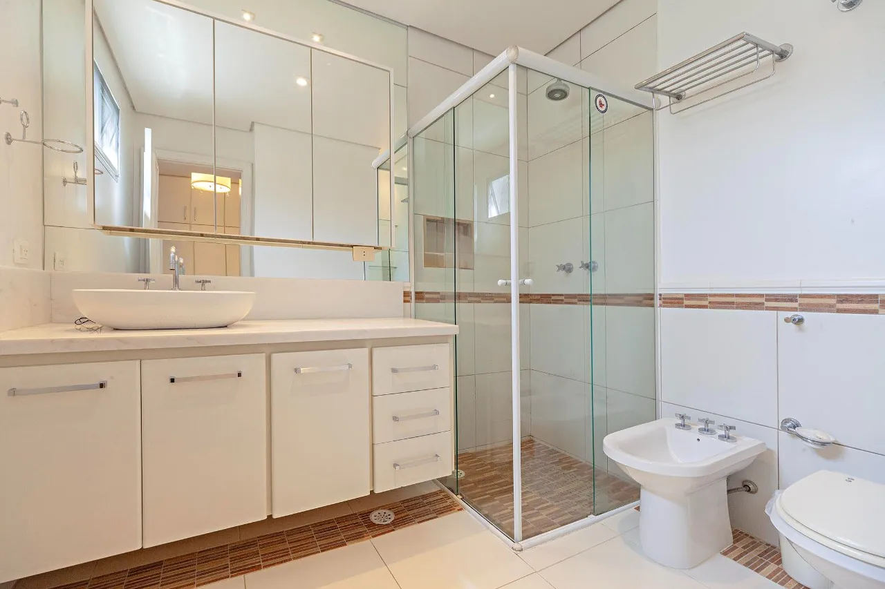 Casa com jardim, biblioteca e espaços versáteis próxima ao Parque Ibirapuera – 20423