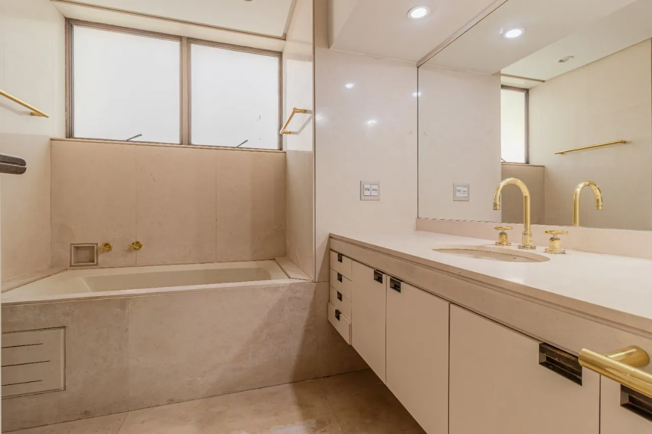 Apartamento duplex à venda no Jardim América. – 20425