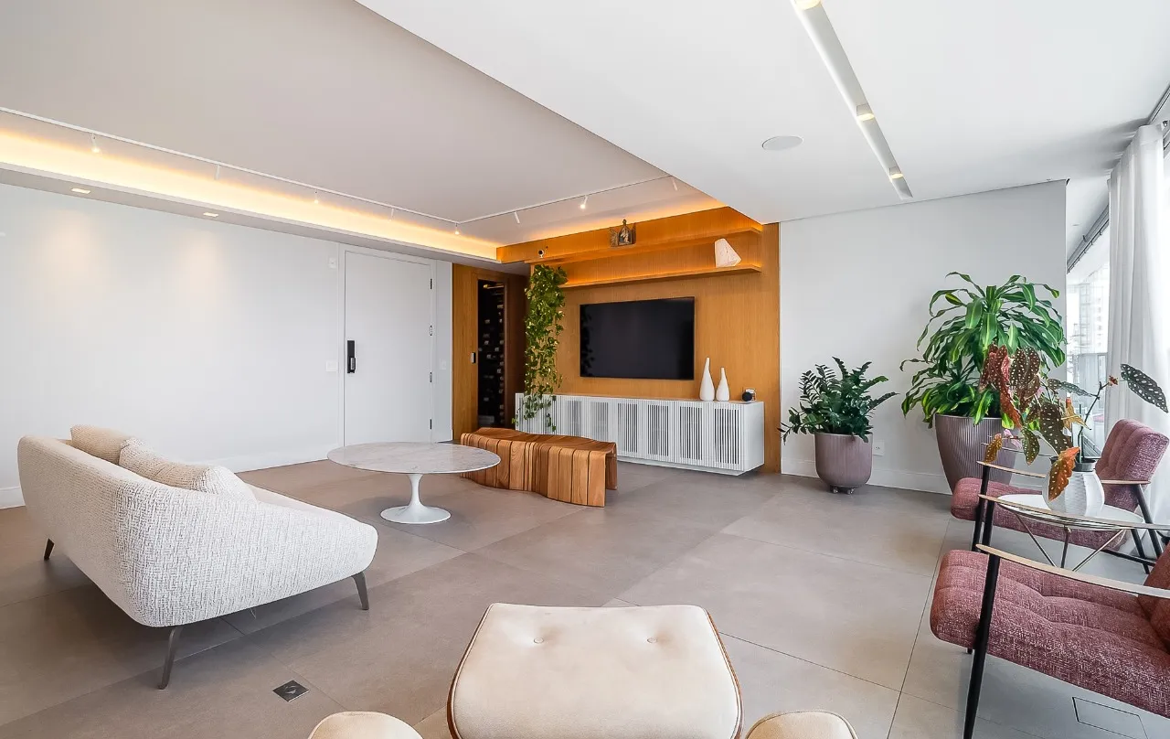 Apartamento pronto para morar, com projeto cheio de luz natural e uma vista inspiradora. – 20513