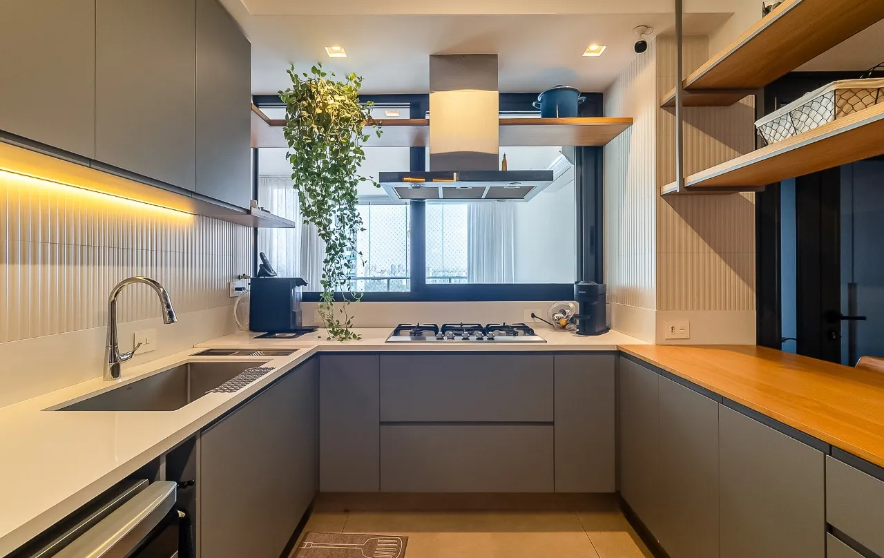 Apartamento pronto para morar, com projeto cheio de luz natural e uma vista inspiradora. – 20513