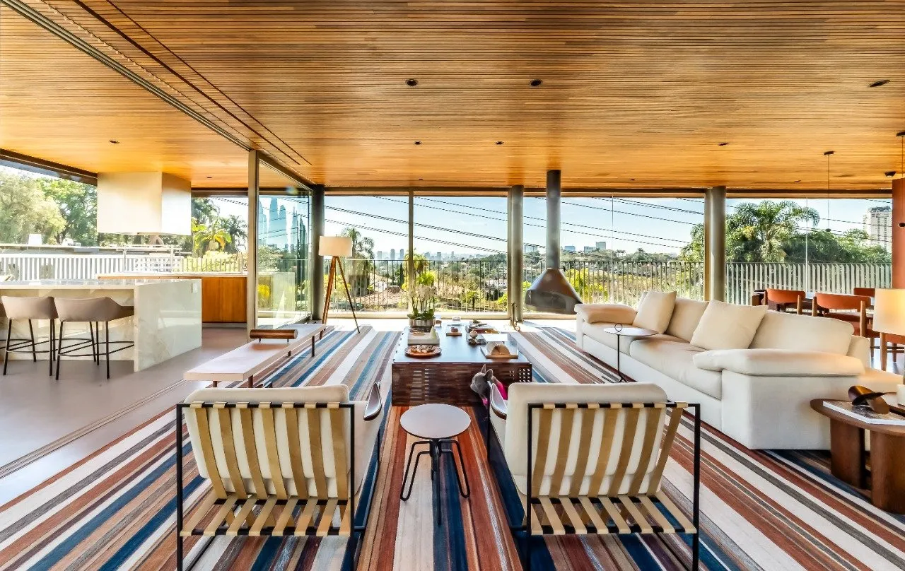 Casa modernista com projeto lindo, amplo jardim com piscina de tirar o fôlego. – 20515