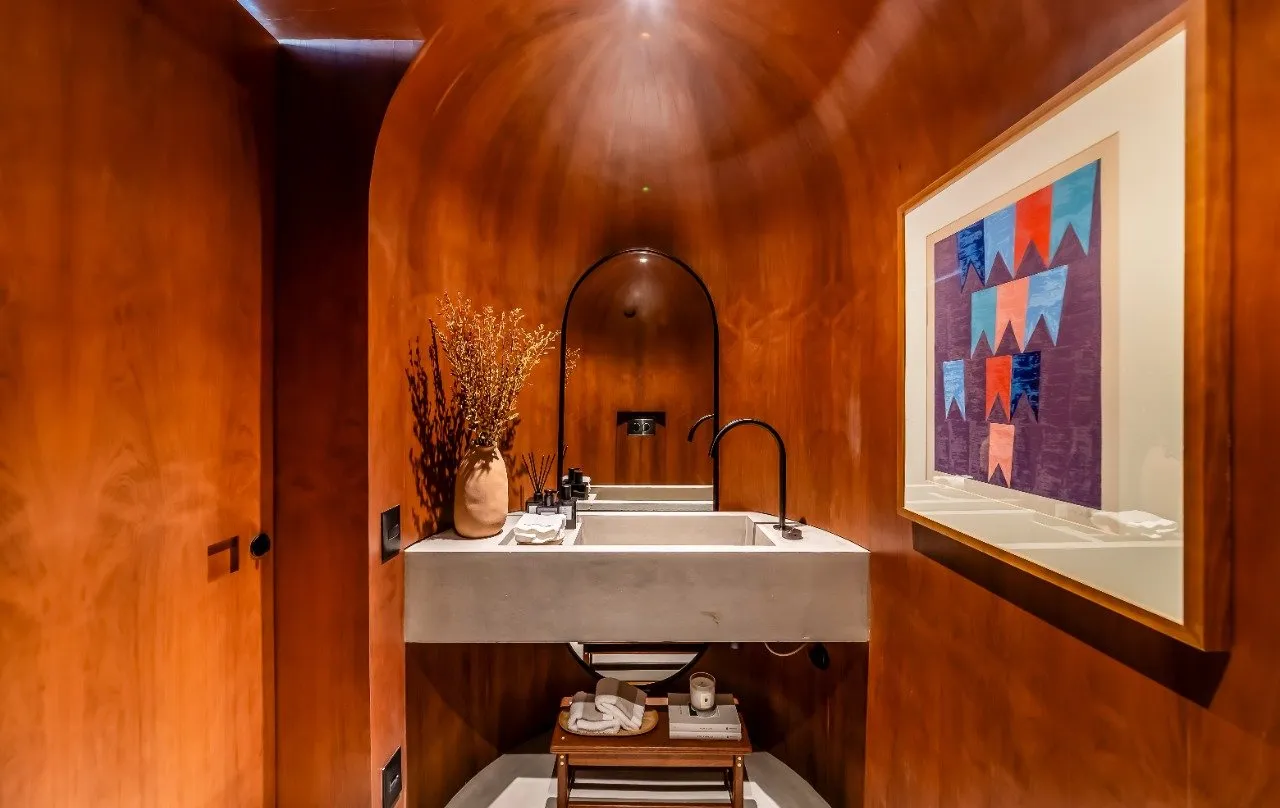 Casa modernista com projeto lindo, amplo jardim com piscina de tirar o fôlego. – 20515