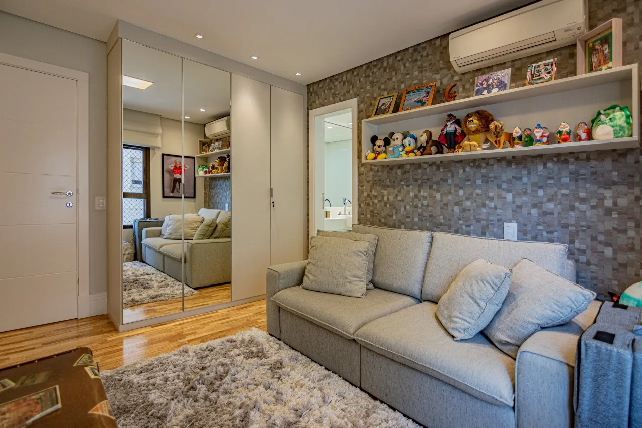 Apartamento no Jardim América próximo ao Dante Alighieri, andar alto, totalmente reformado com varanda gourmet e lazer. – 20517