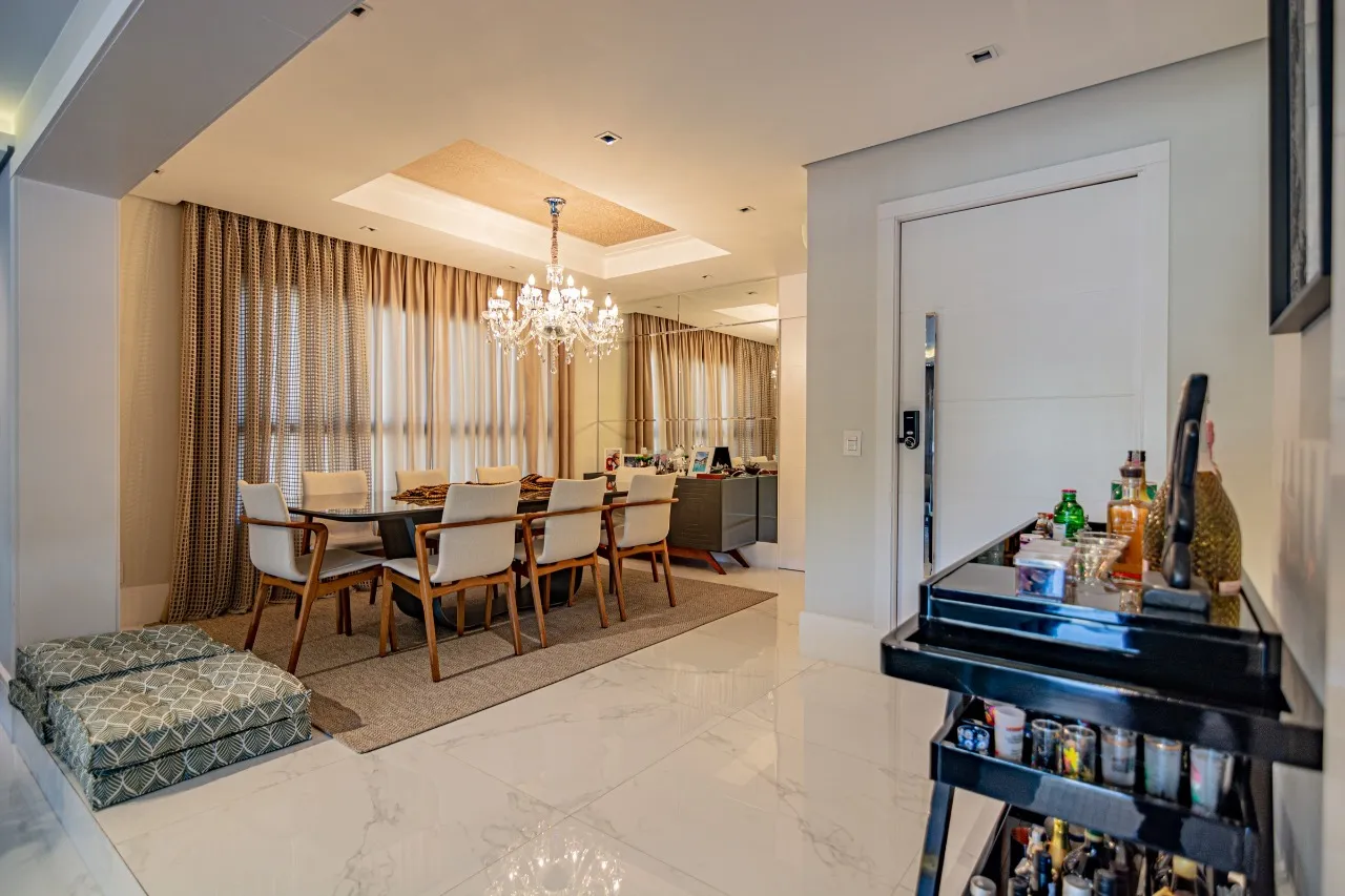 Apartamento no Jardim América próximo ao Dante Alighieri, andar alto, totalmente reformado com varanda gourmet e lazer. – 20517