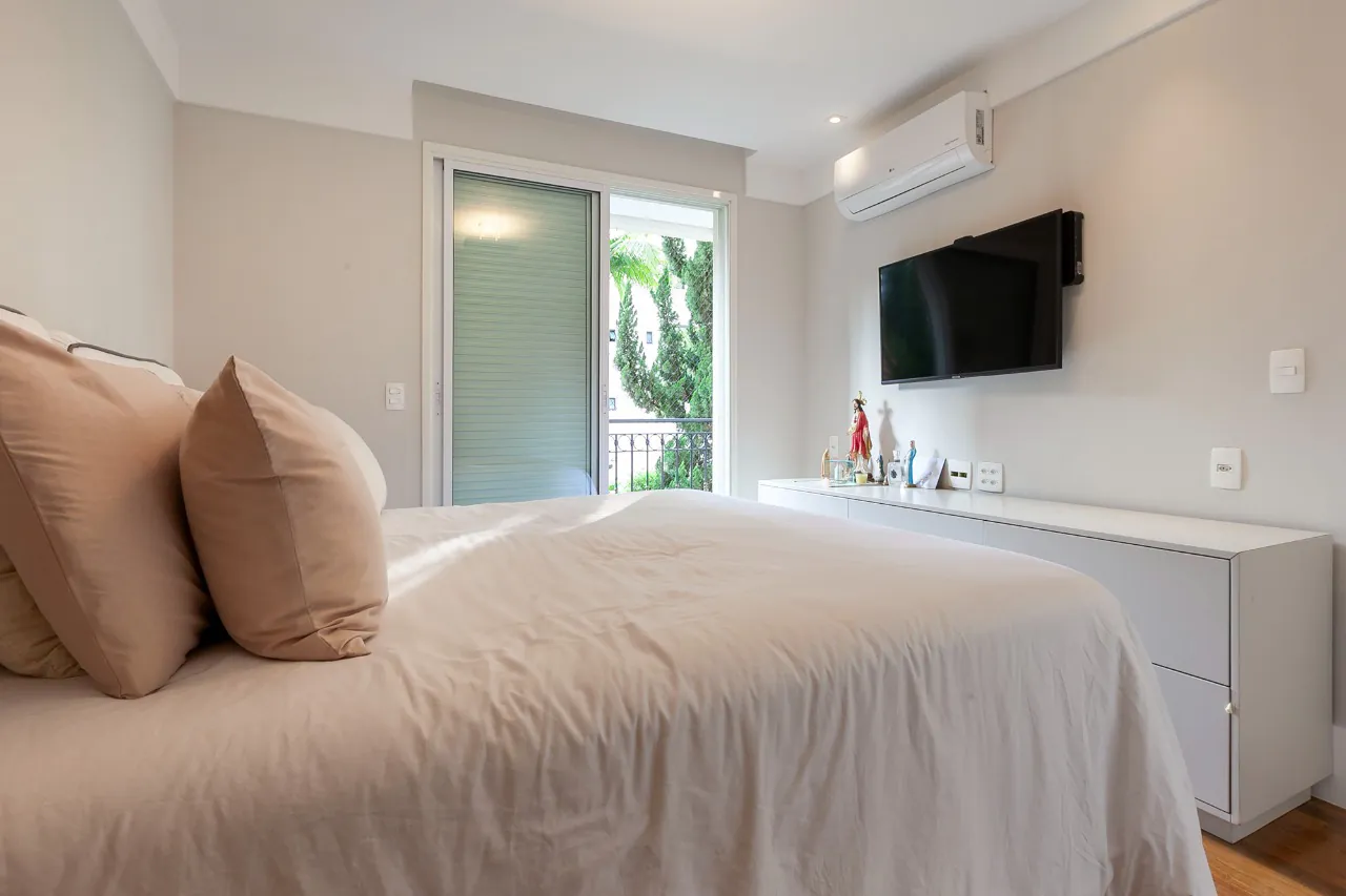 Apartamento reformado em localização privilegiada à venda no Brooklin. – 20520