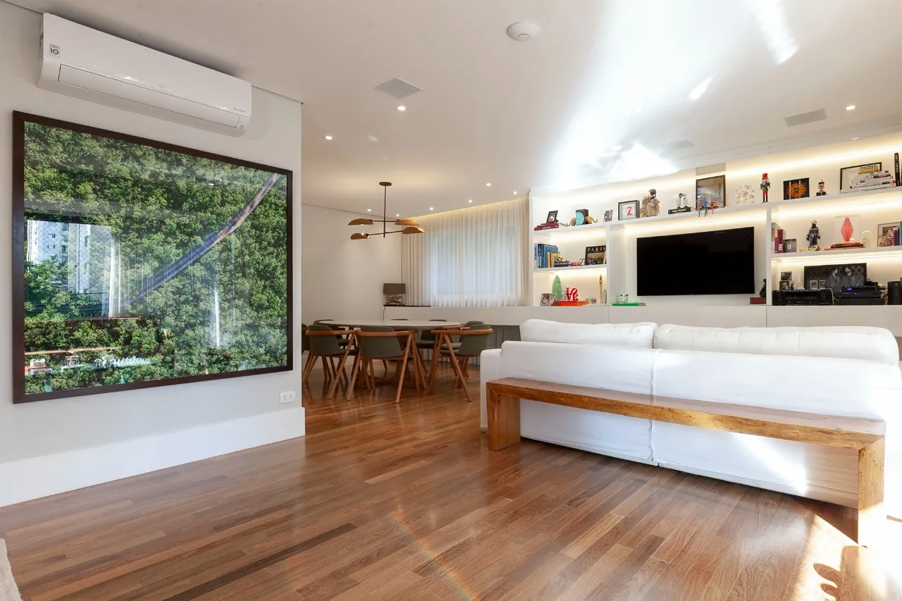 Apartamento reformado em localização privilegiada à venda no Brooklin. – 20520