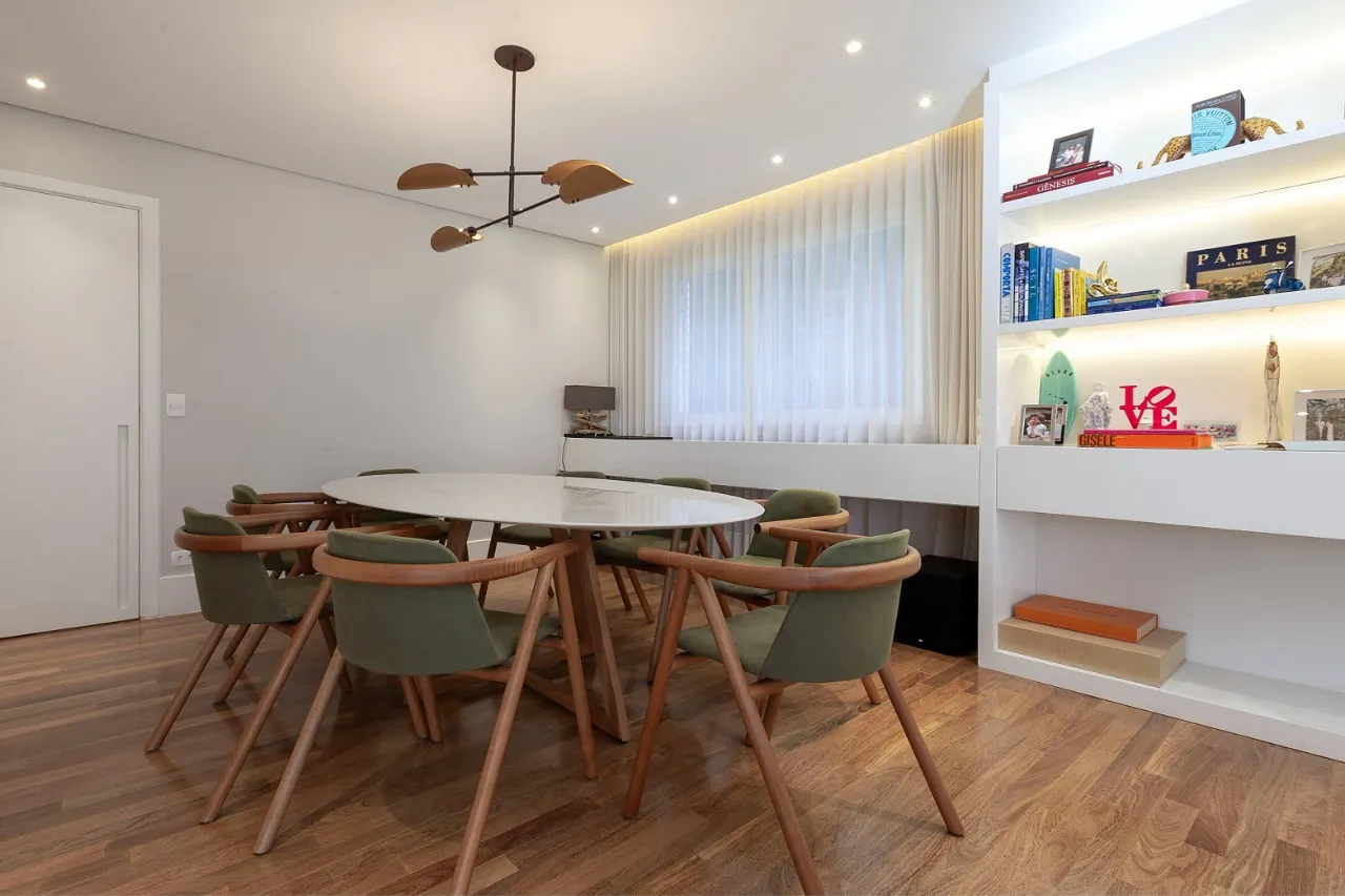 Apartamento reformado em localização privilegiada à venda no Brooklin. – 20520