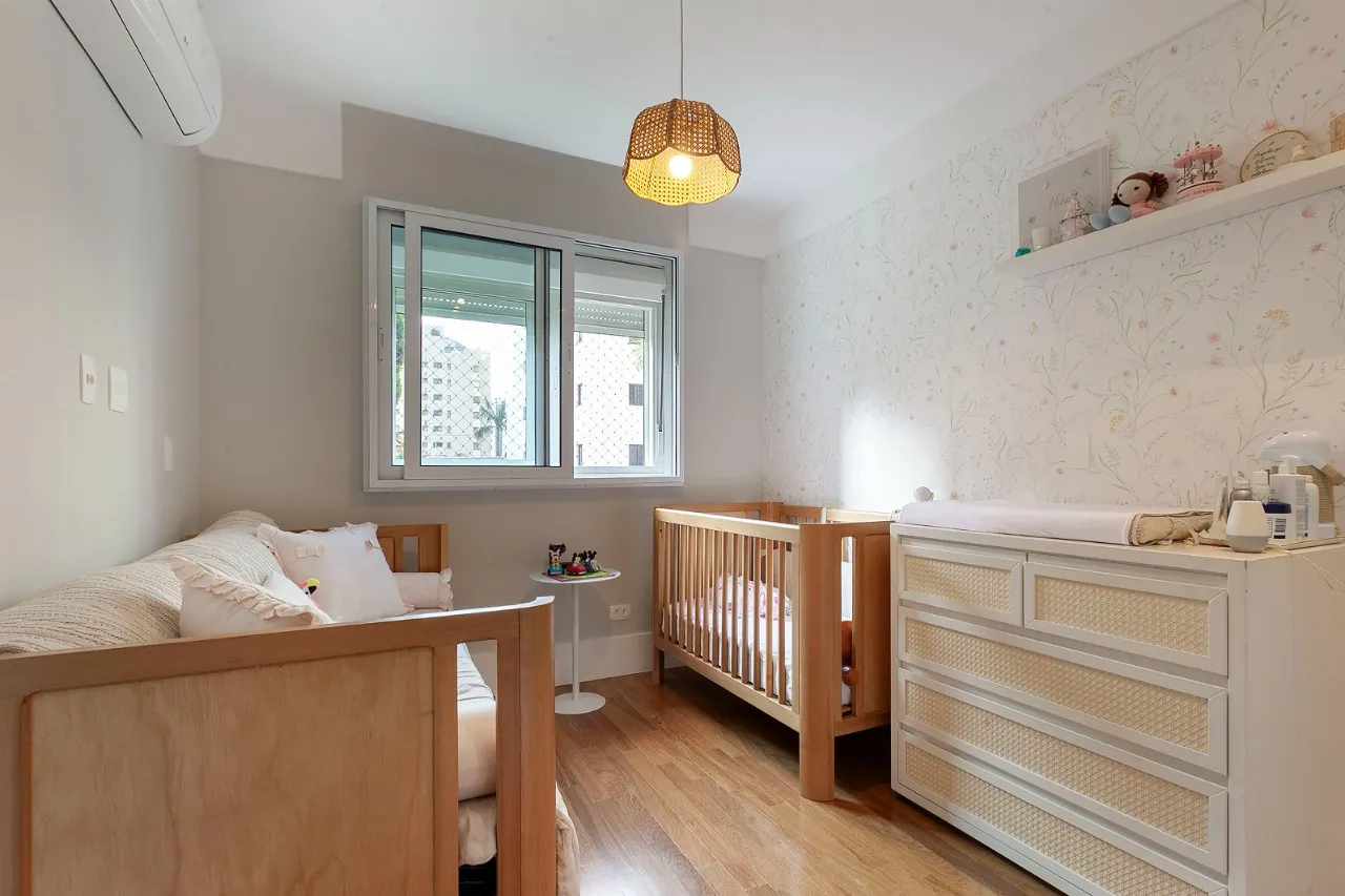 Apartamento reformado em localização privilegiada à venda no Brooklin. – 20520