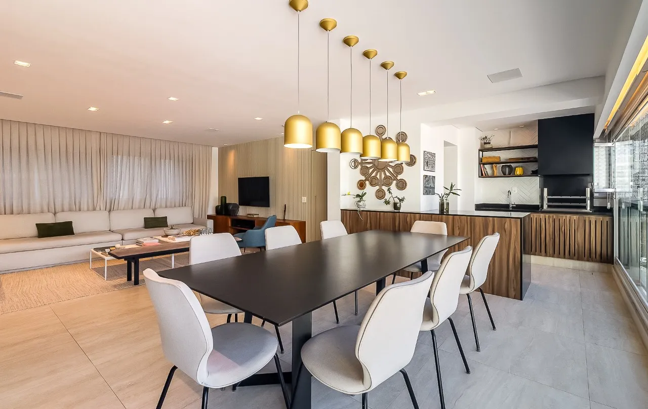 Apartamento pronto para chegar com mala, varanda integrada e projeto lindíssimo, em Moema. – 20557