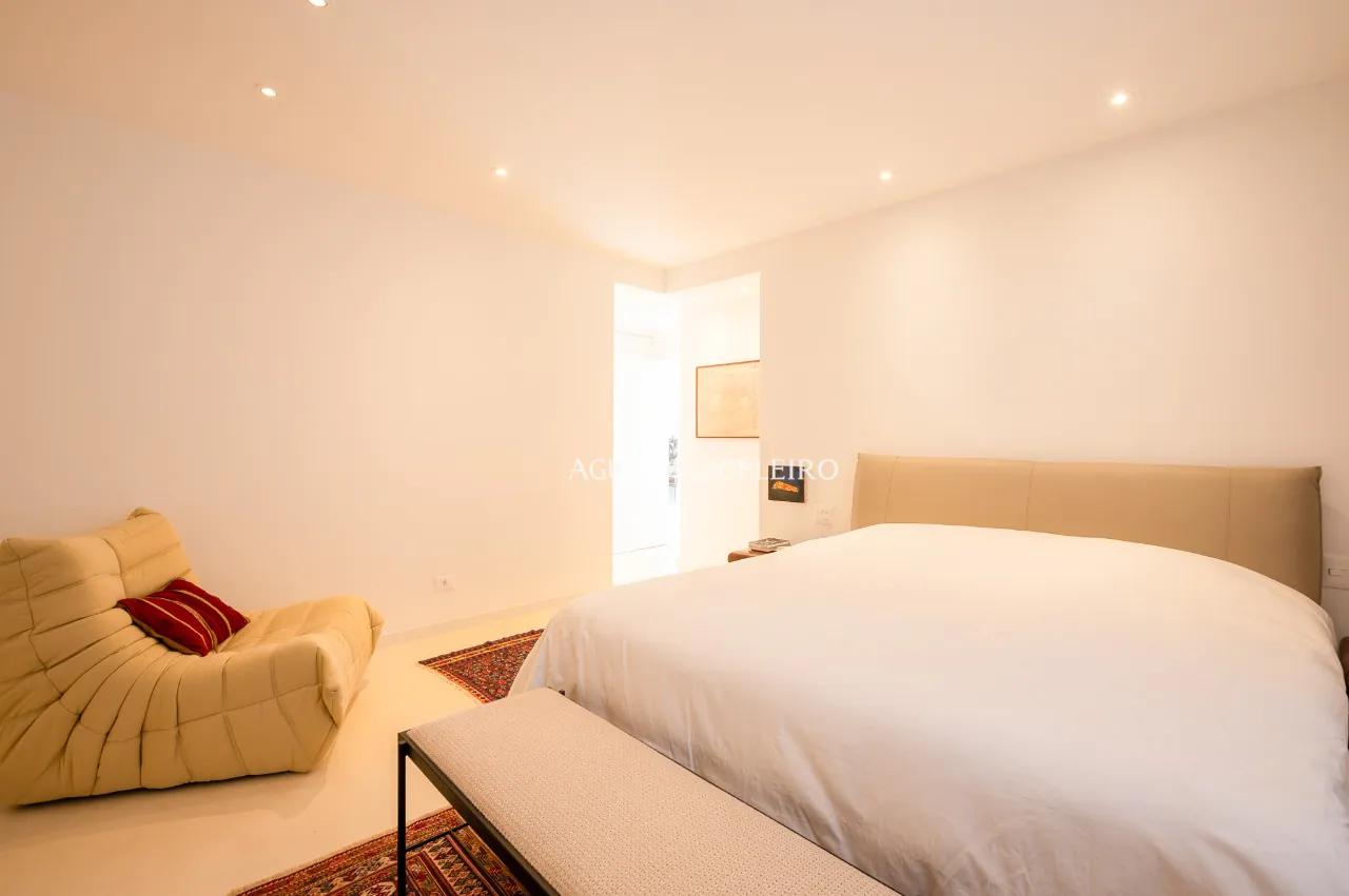 Apartamento descolado em andar alto à venda no Jardim América. – 9917