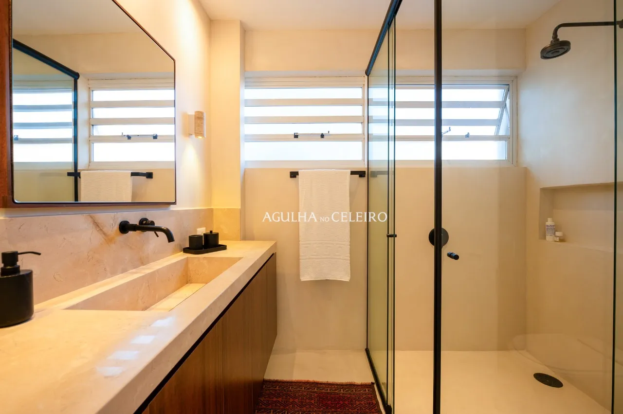 Apartamento descolado em andar alto à venda no Jardim América. – 9917