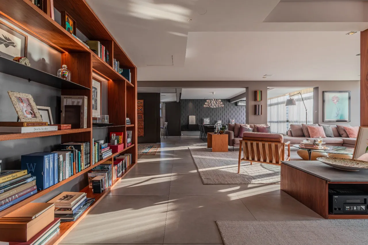 Apartamento totalmente reforma e mobiliado à venda no Jardim América. – AP0977