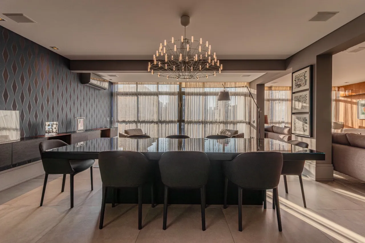 Apartamento totalmente reforma e mobiliado à venda no Jardim América. – AP0977