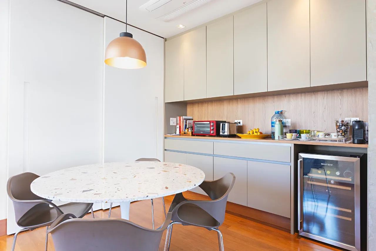 Apartamento lindo e recém-reformado à venda no Itaim Bibi. – AP1074