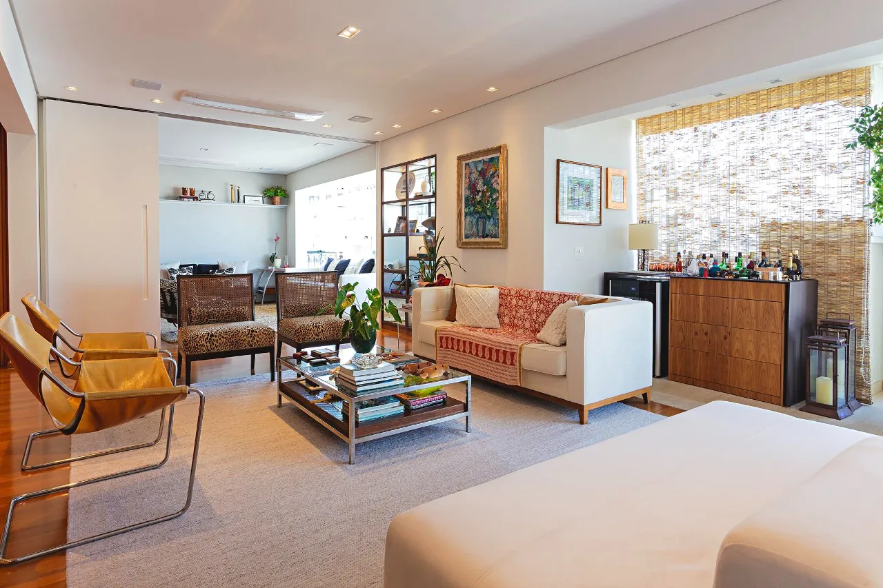 Apartamento lindo e recém-reformado à venda no Itaim Bibi. – AP1074