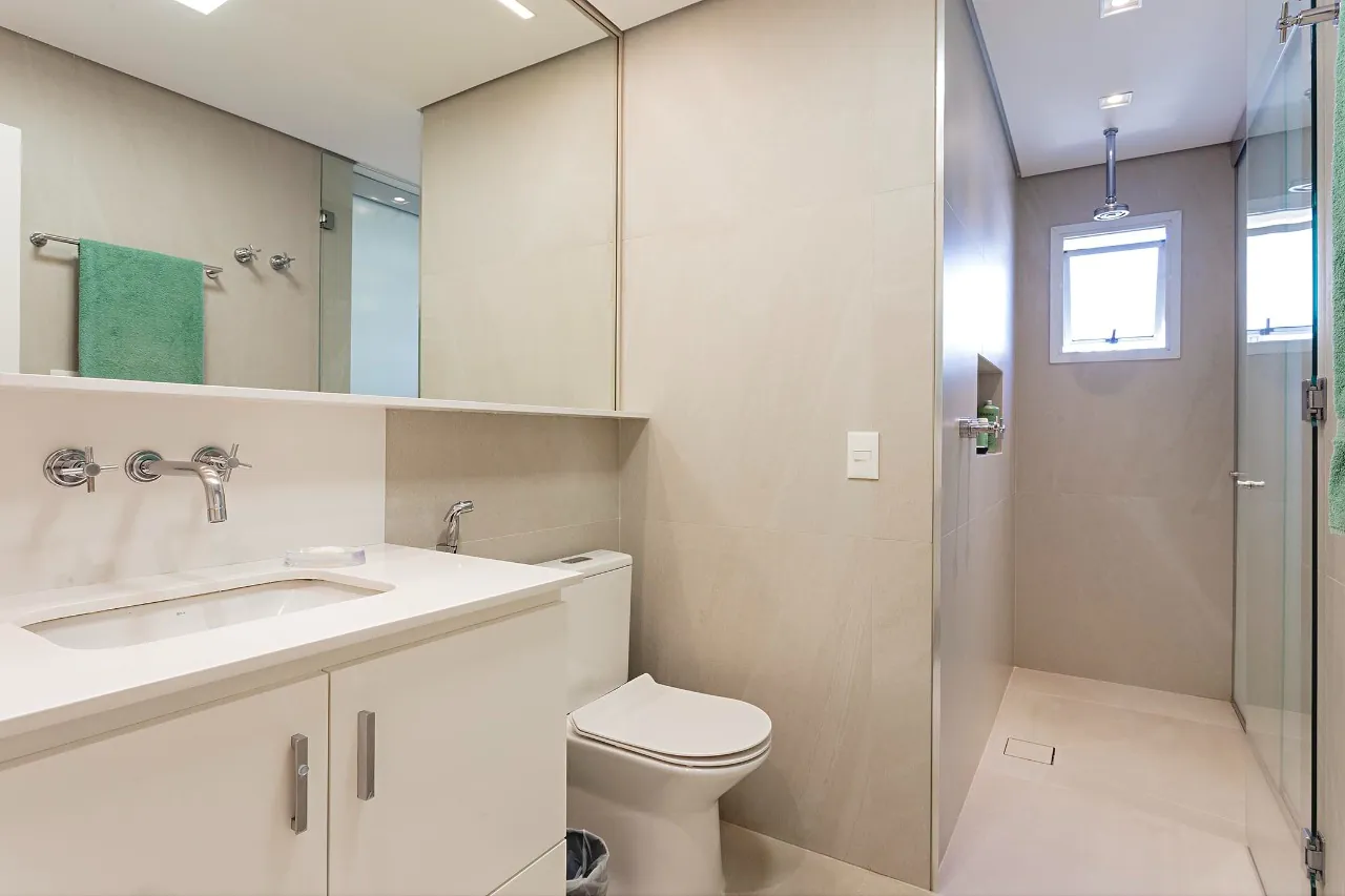 Apartamento lindo e recém-reformado à venda no Itaim Bibi. – AP1074