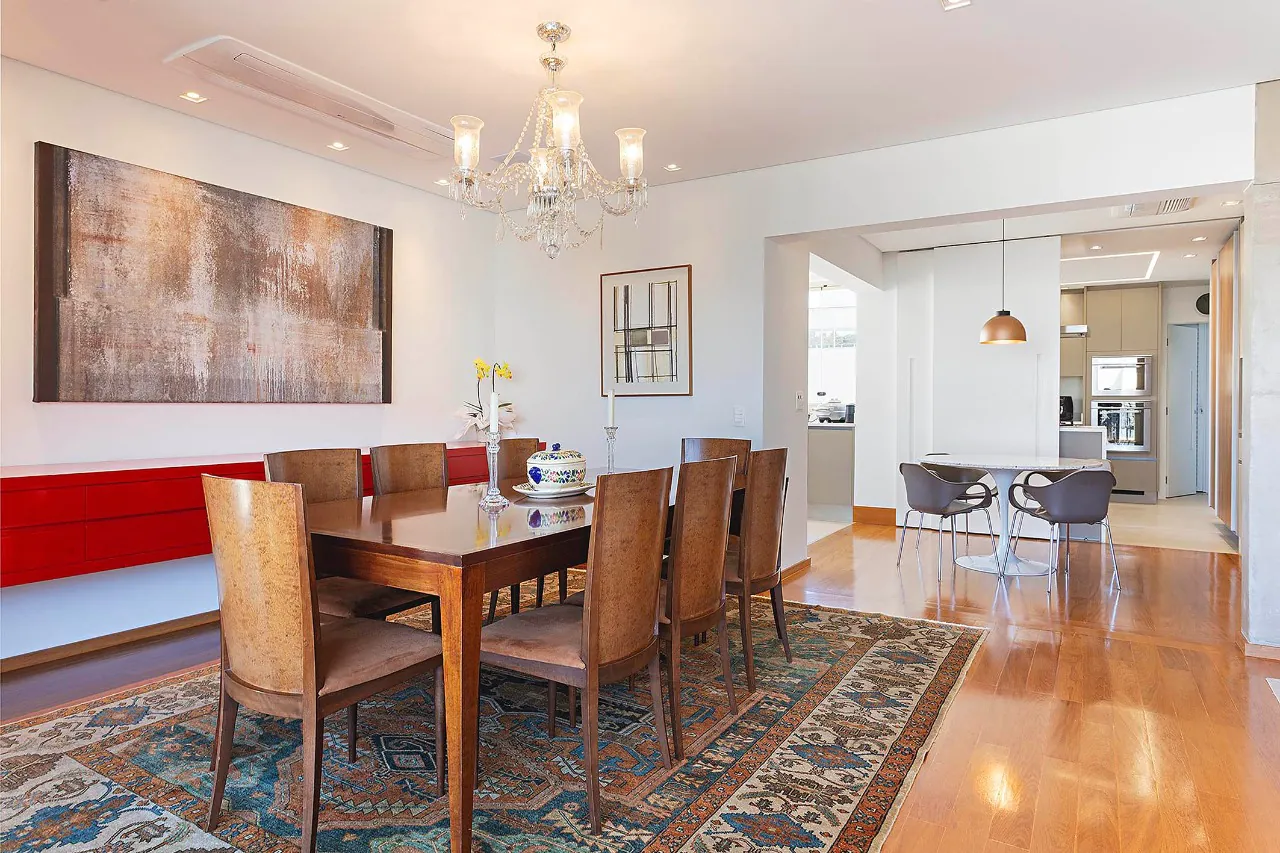 Apartamento lindo e recém-reformado à venda no Itaim Bibi. – AP1074