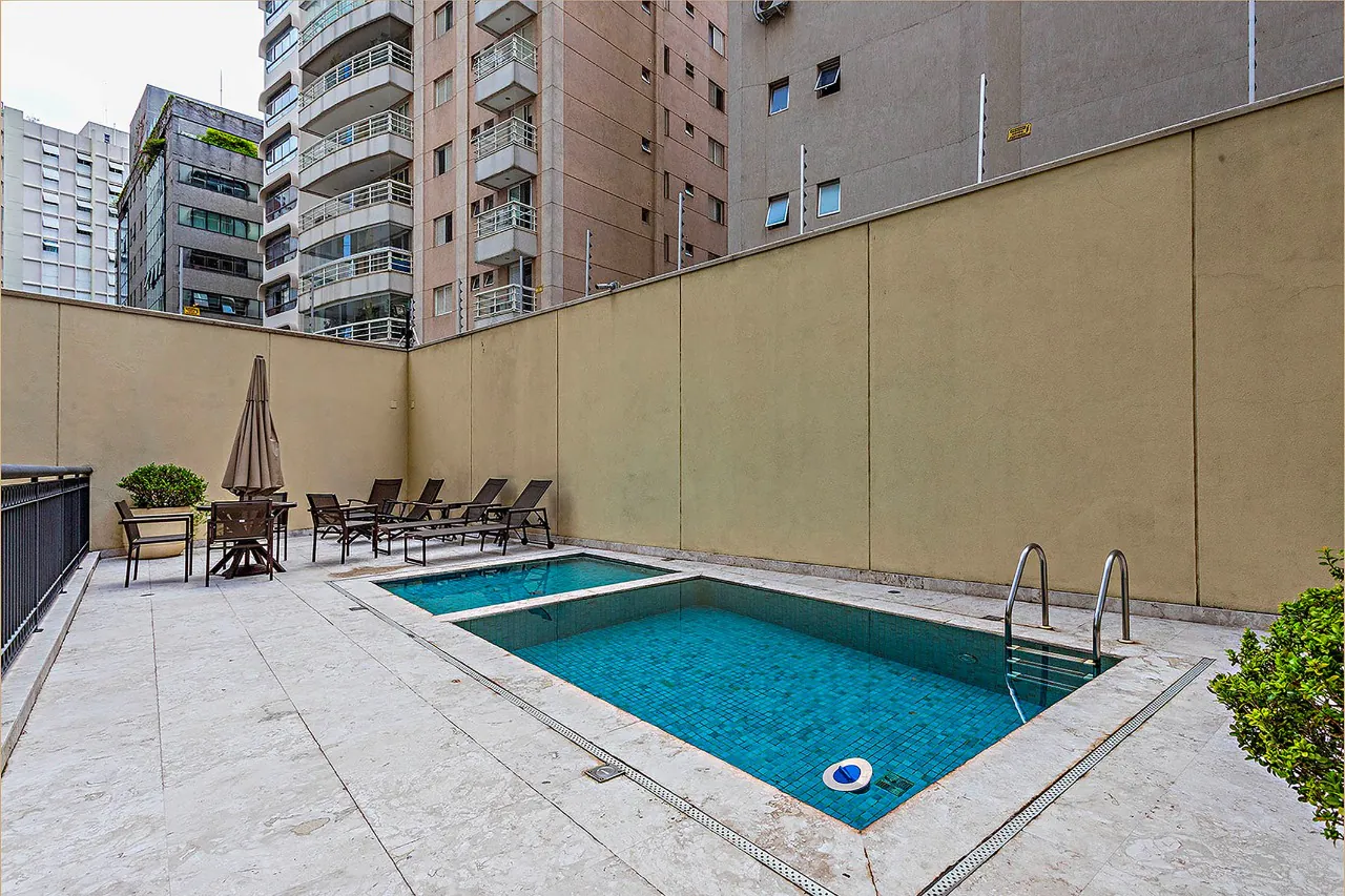 Apartamento lindo e recém-reformado à venda no Itaim Bibi. – AP1074