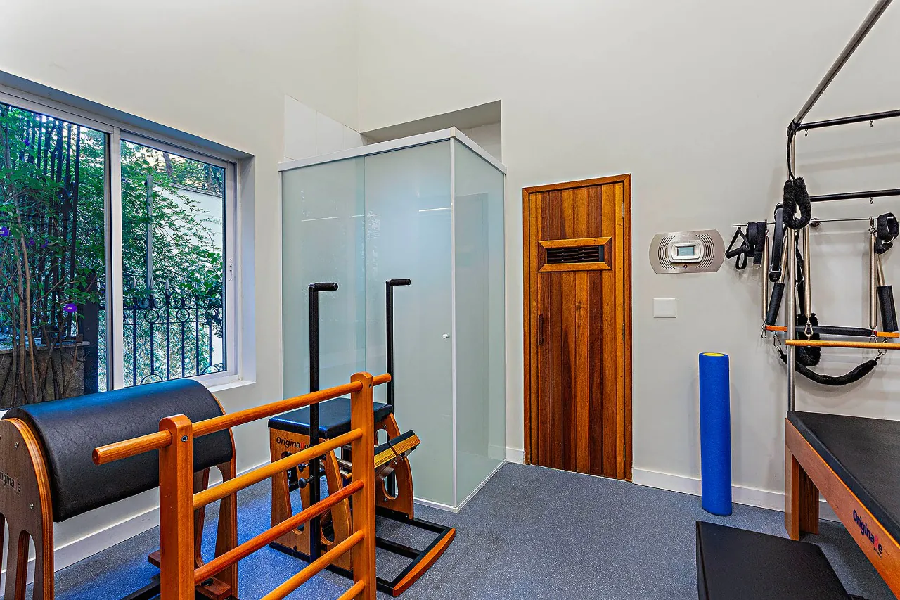 Apartamento lindo e recém-reformado à venda no Itaim Bibi. – AP1074