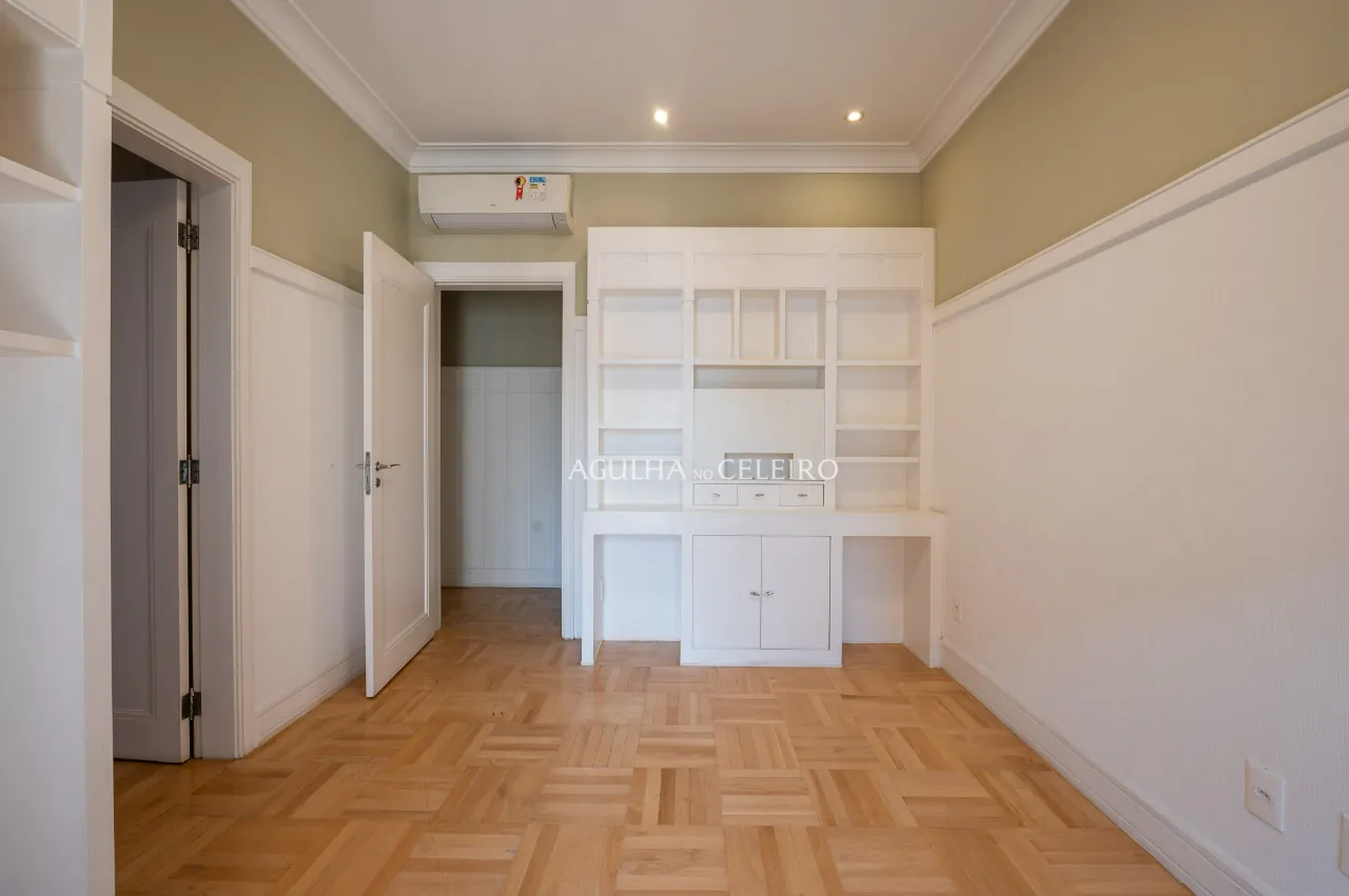 Um projeto que reúne sofisticação, conforto e amplitude à venda em Moema. – AP2537