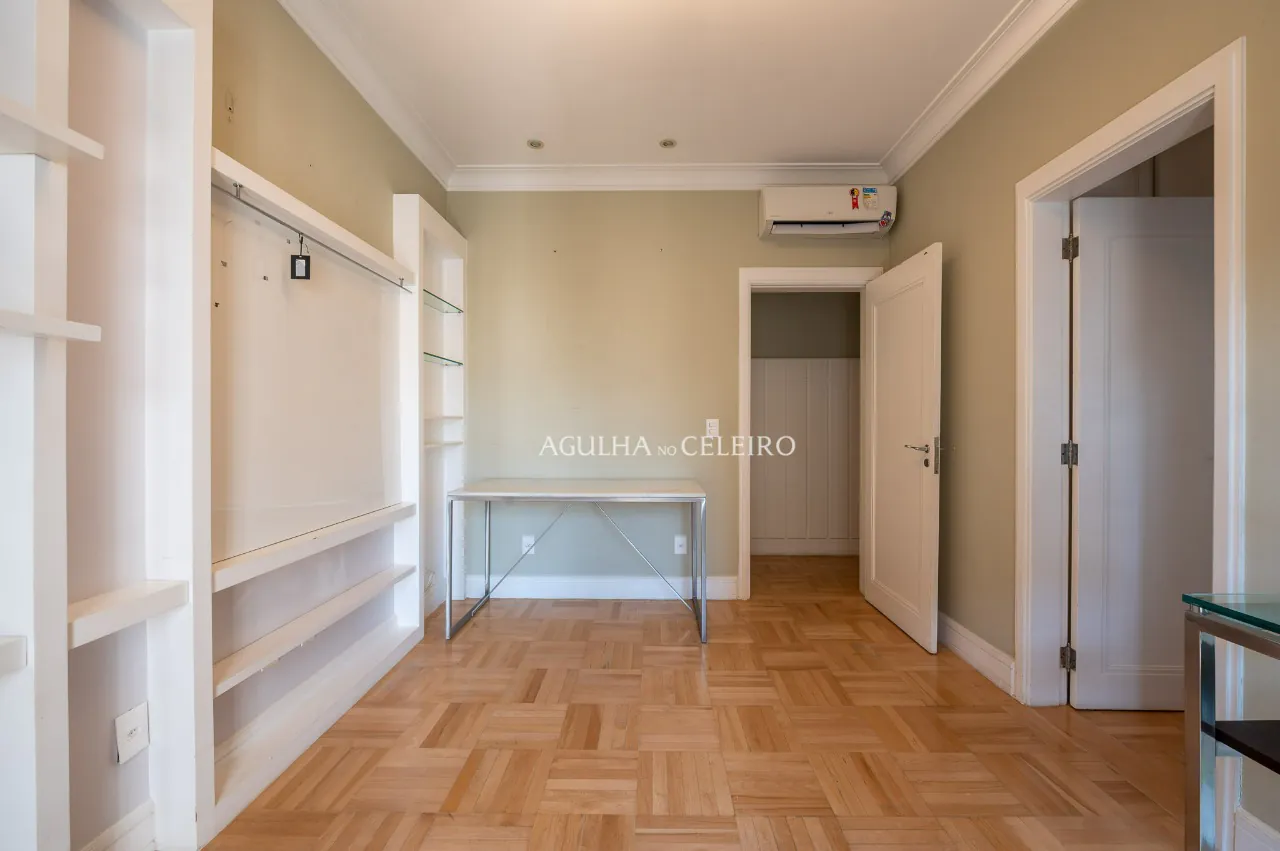 Um projeto que reúne sofisticação, conforto e amplitude à venda em Moema. – AP2537