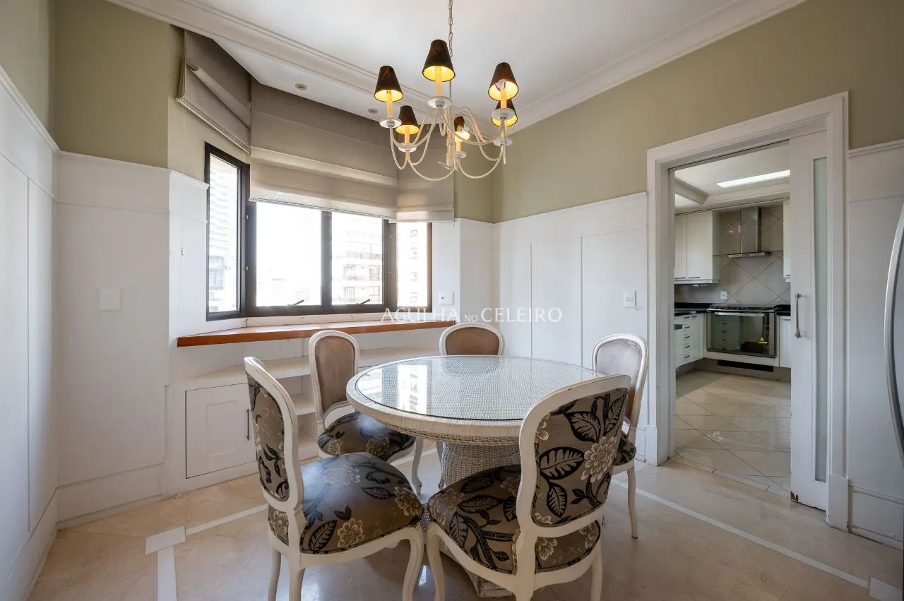 Um projeto que reúne sofisticação, conforto e amplitude à venda em Moema. – AP2537