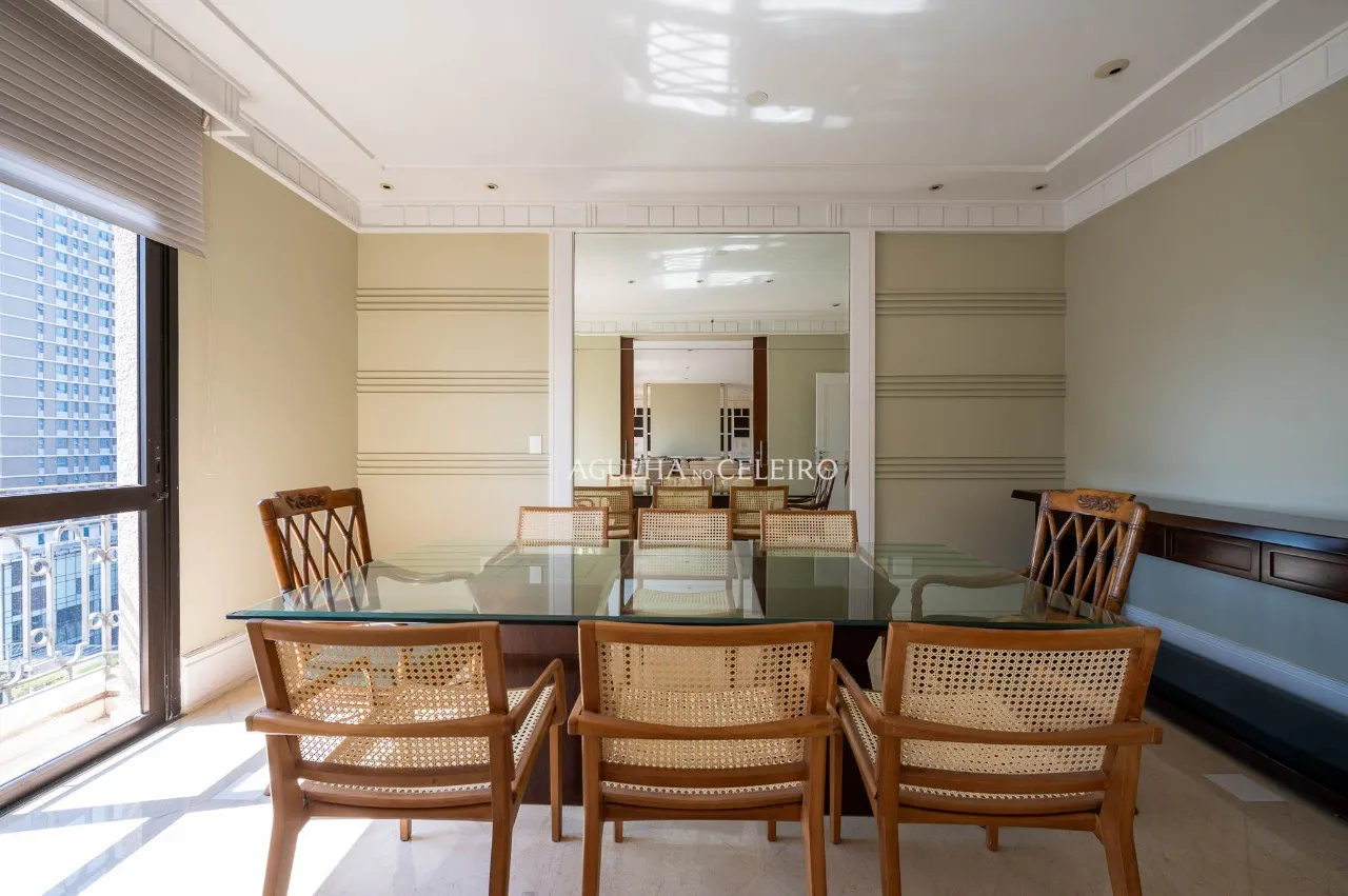 Um projeto que reúne sofisticação, conforto e amplitude à venda em Moema. – AP2537