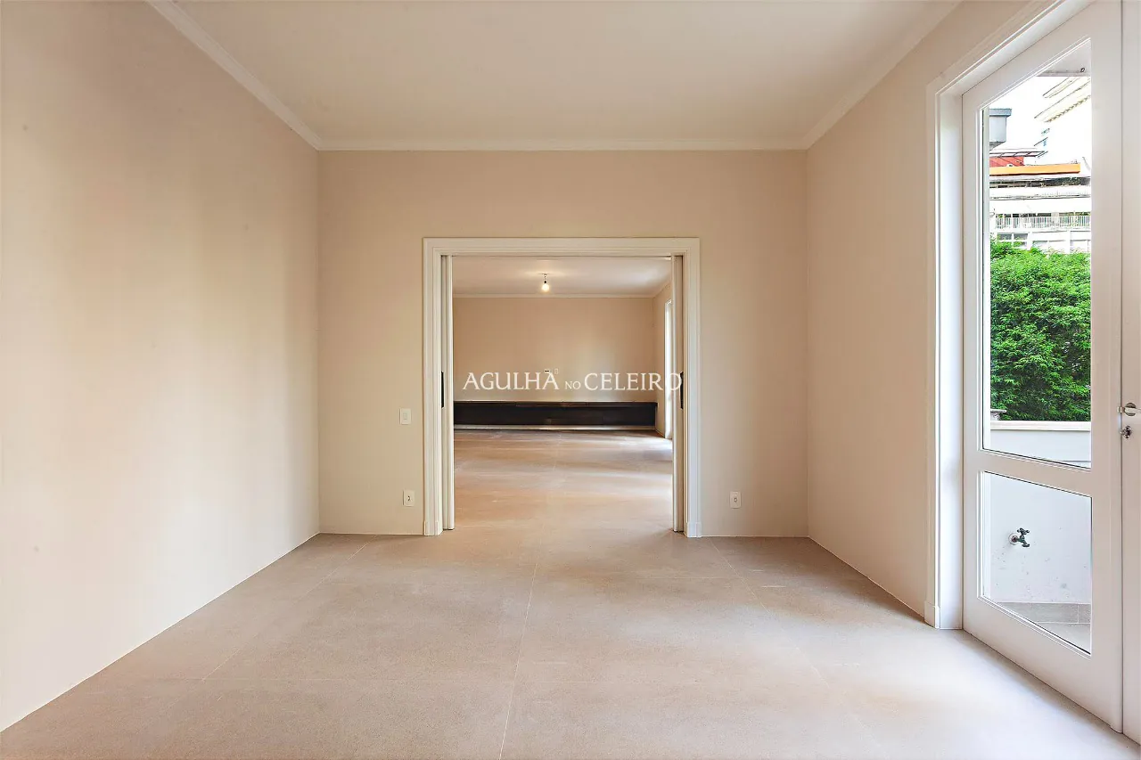 Vista para a copa das árvores no coração do Jardim América. – AP4823 - CHM_IMG_0543