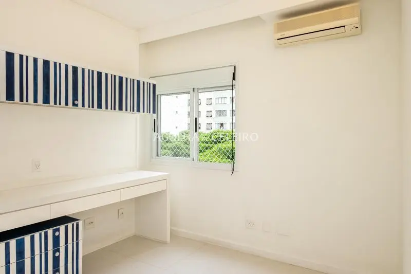 Para quem busca tranquilidade apartamento alto padrão impecável. – AP6560