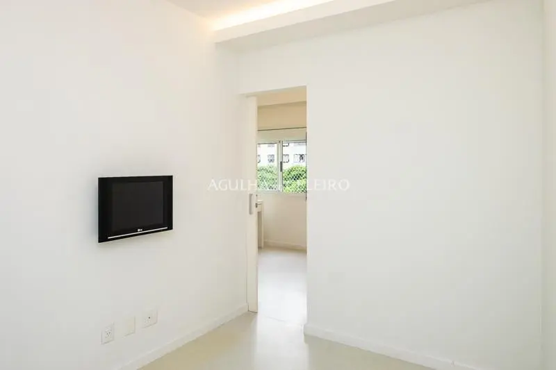 Para quem busca tranquilidade apartamento alto padrão impecável. – AP6560