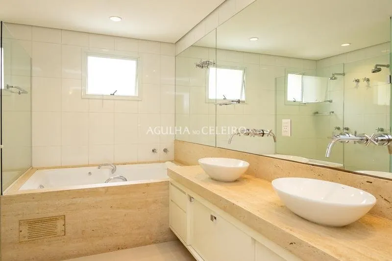 Para quem busca tranquilidade apartamento alto padrão impecável. – AP6560