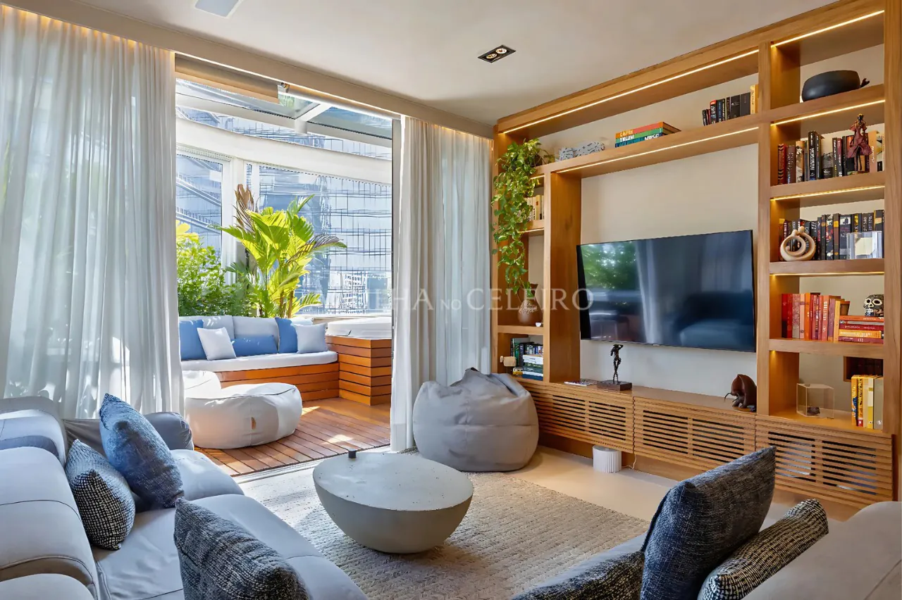 Cobertura charmosa e totalmente reformada na Vila Olímpia. – CO0229