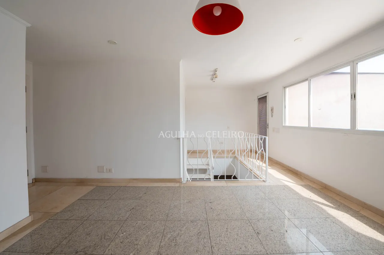 Uma cobertura duplex com vista maravilhosa à venda em Pinheiros. – 10082