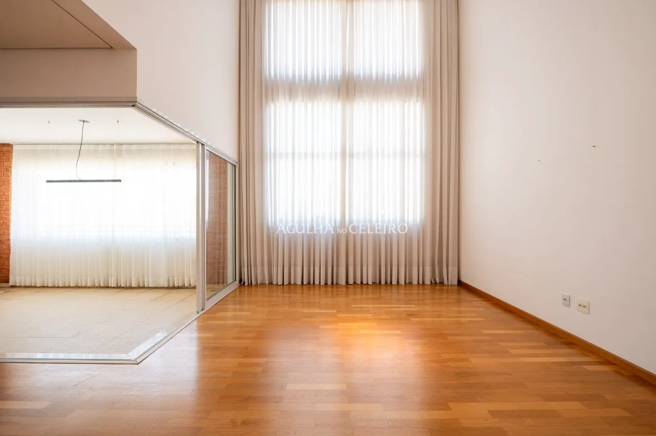 Duplex em Pinheiros de braços abertos para você ! – 10159