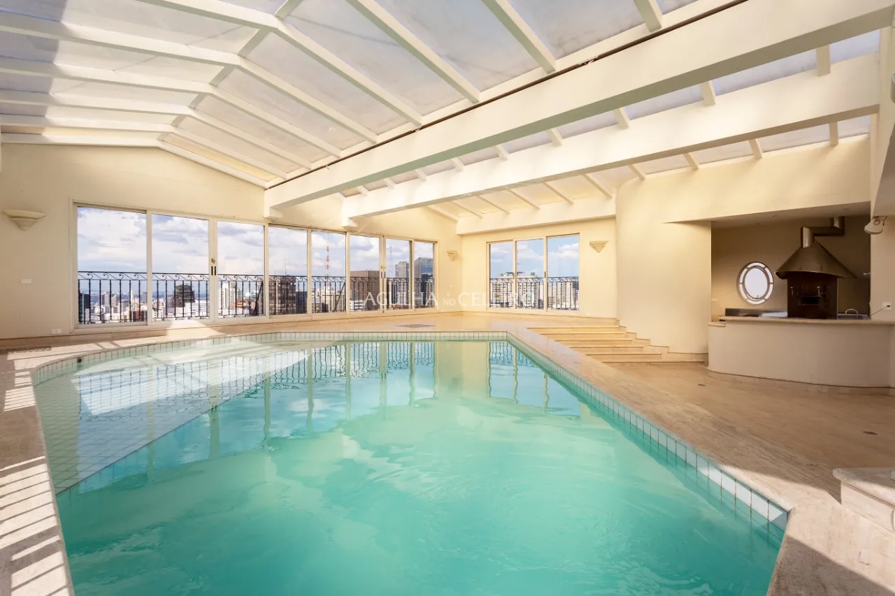 Cobertura ampla de estilo clássico e arquitetura imponente à venda no Jardim América – 13159 - _MG_5322