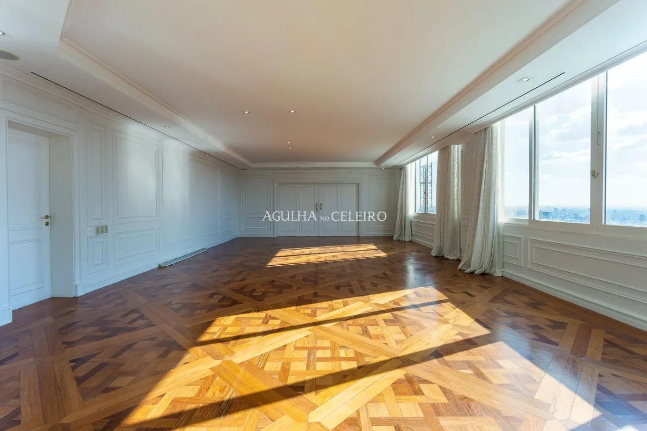 Cobertura ampla de estilo clássico e arquitetura imponente à venda no Jardim América – 13159 - _MG_5342