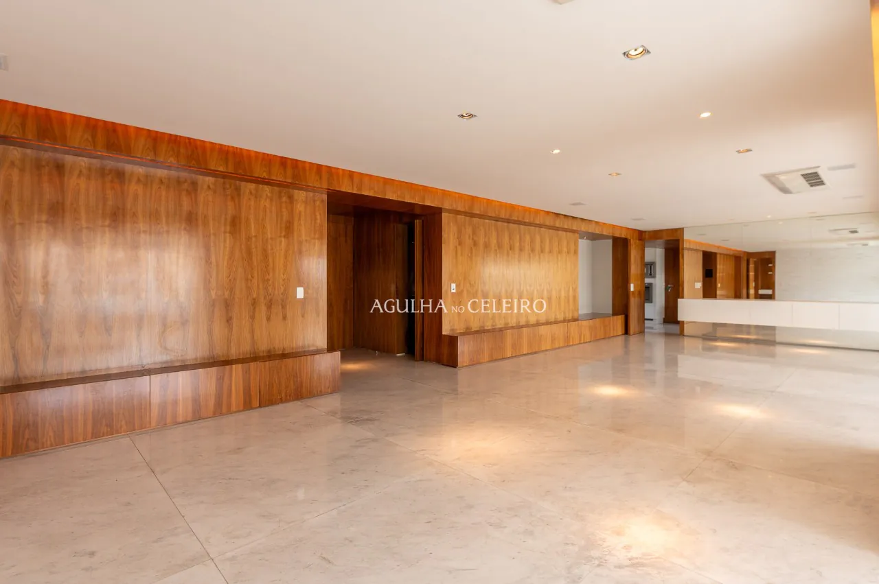 Apartamento Sofisticado à Venda em Moema – 14866