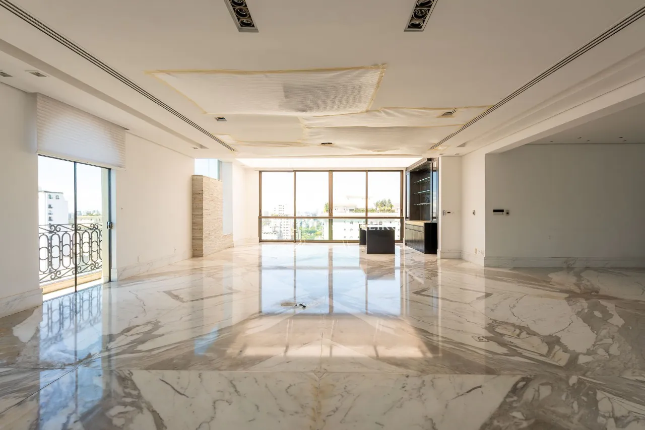 Cobertura em edíficio Lindenberg para venda no Jardim Paulista. – 16832