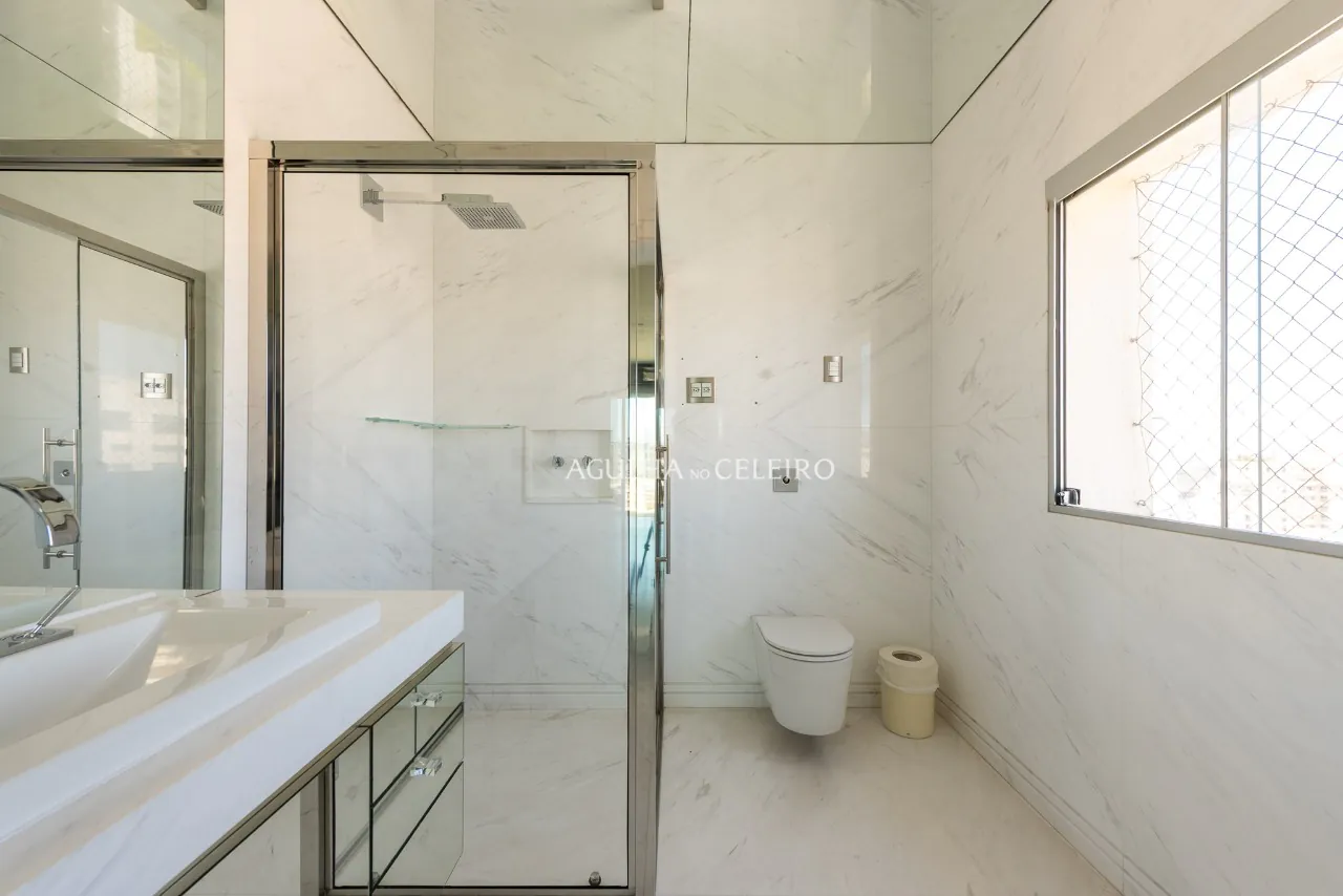 Cobertura em edíficio Lindenberg para venda no Jardim Paulista. – 16832