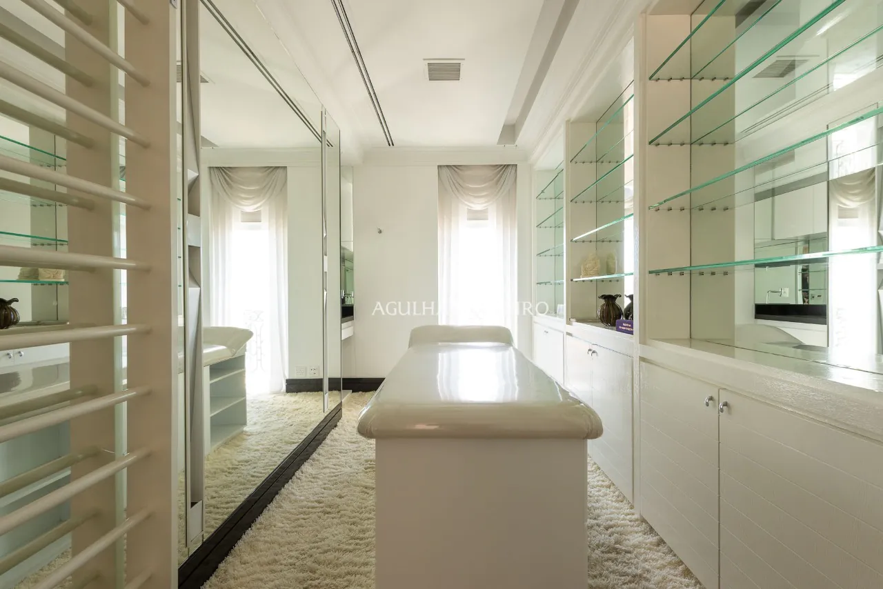 Cobertura em edíficio Lindenberg para venda no Jardim Paulista. – 16832