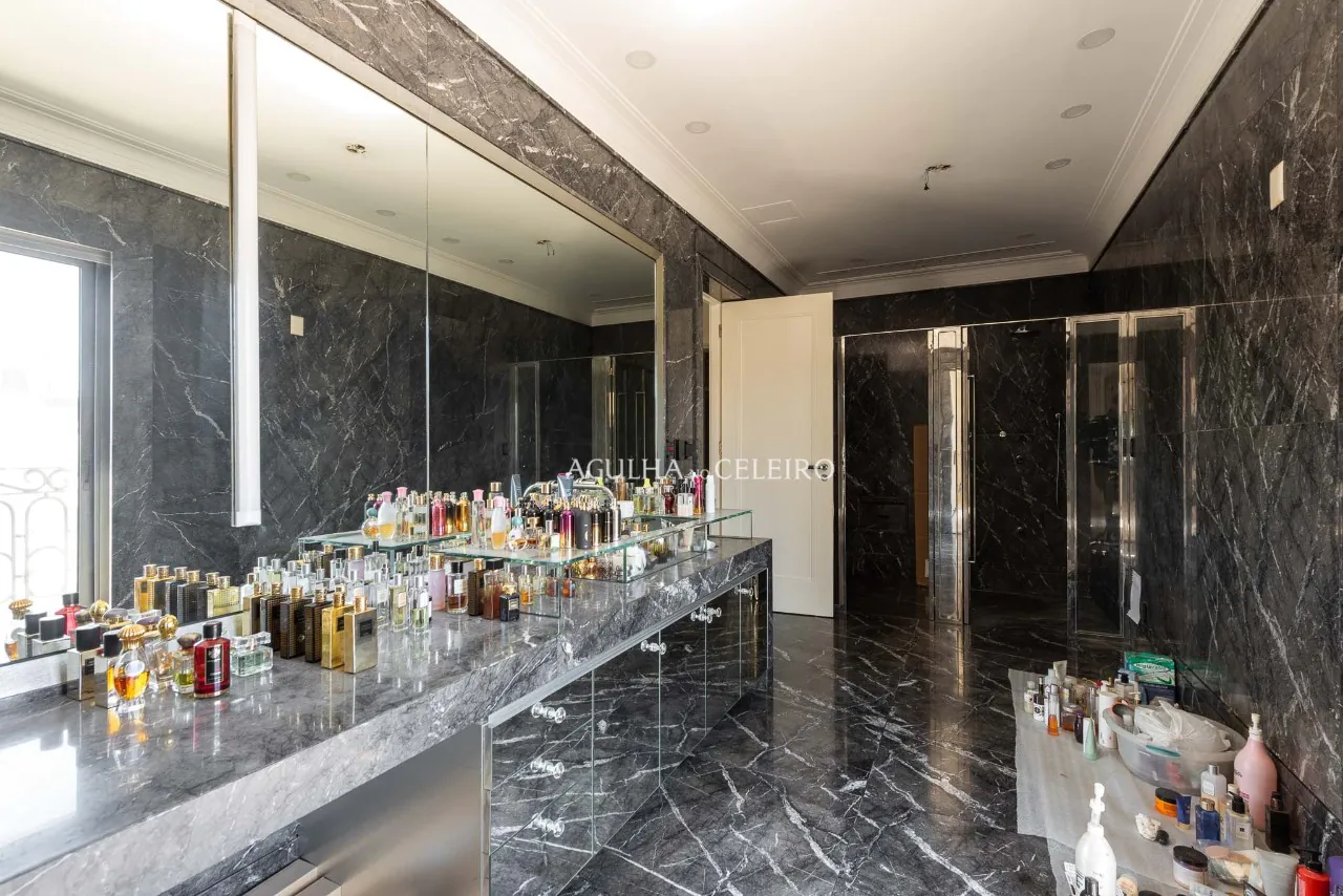 Cobertura em edíficio Lindenberg para venda no Jardim Paulista. – 16832