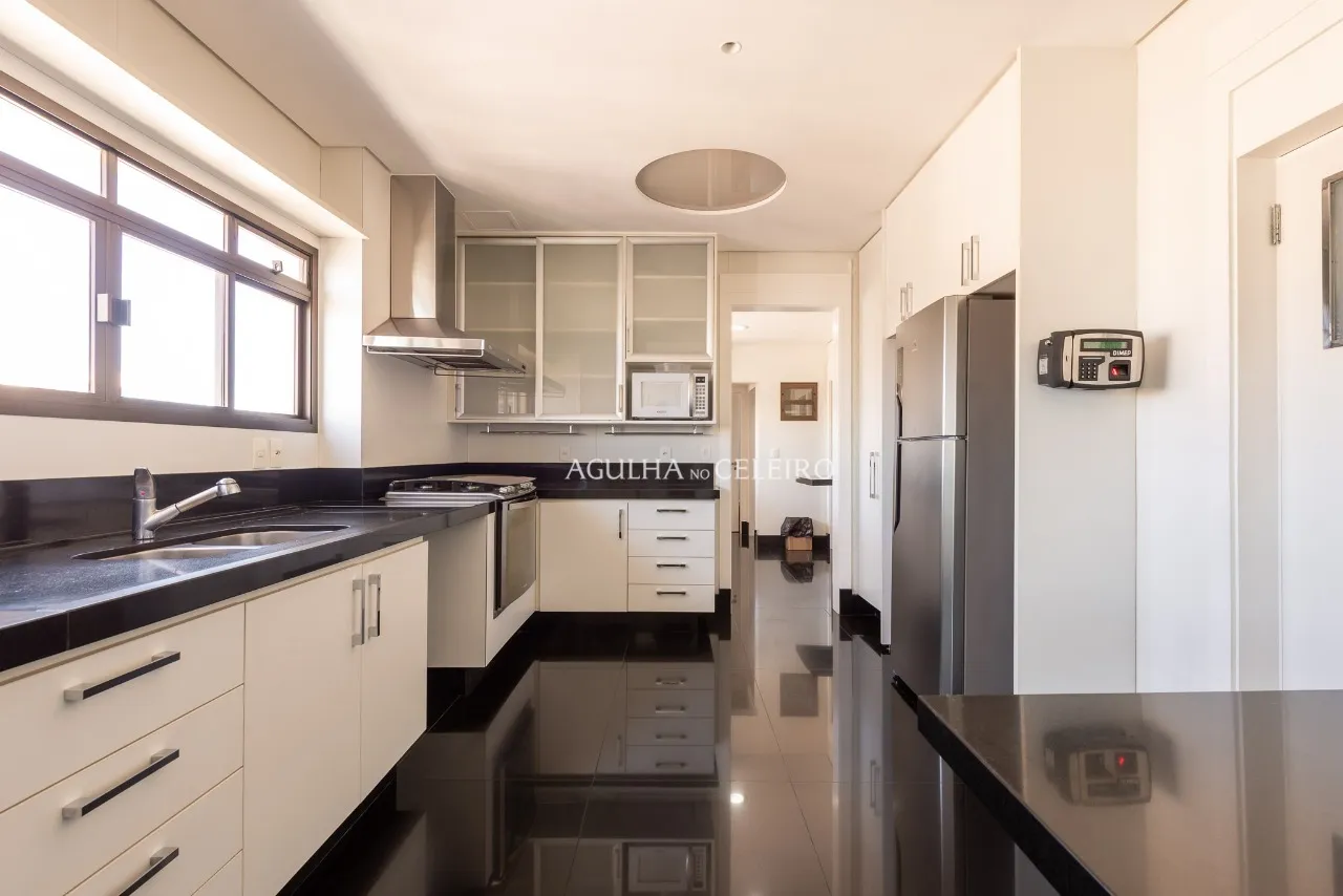 Cobertura em edíficio Lindenberg para venda no Jardim Paulista. – 16832